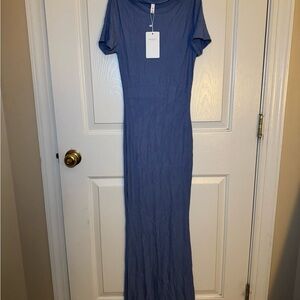 Ribbed Blue Short Sleeve Maxi Dress